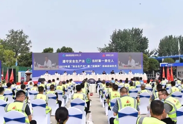 户外活动线阵音响、双15音响、单15音响。 户外活动线阵音响、双15音响、单15音响。